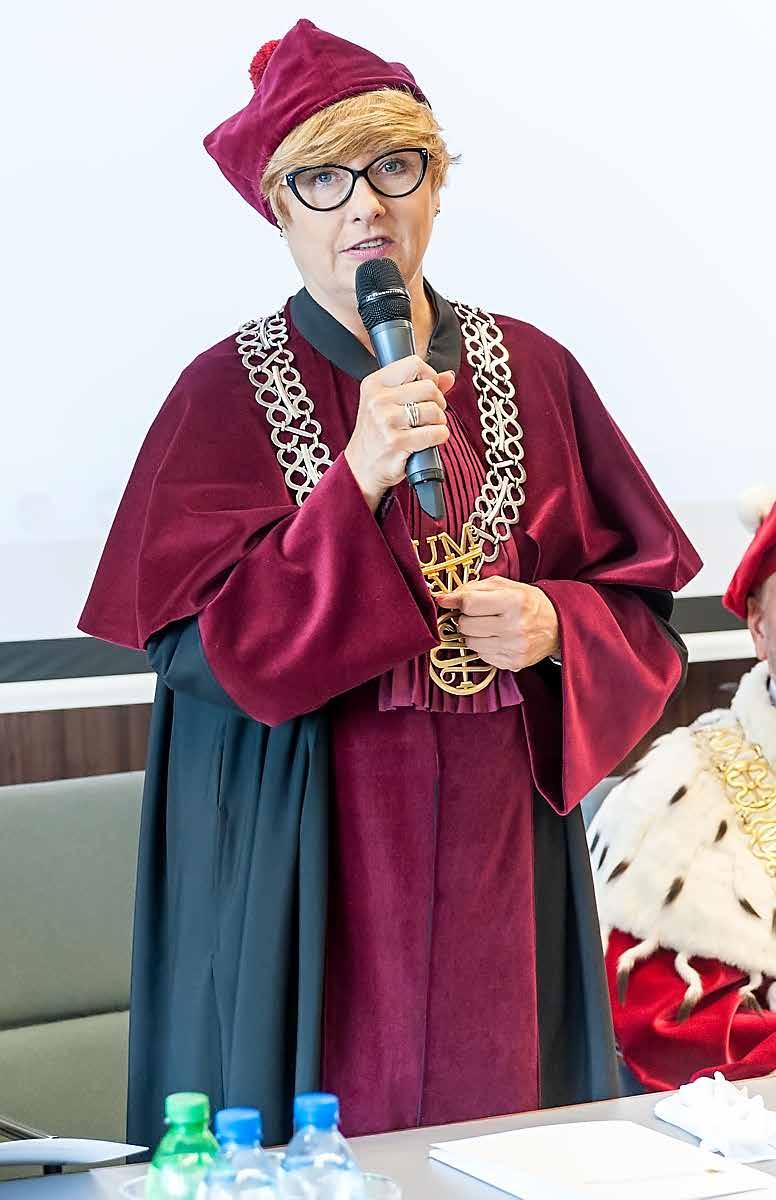 Uczmy się od siebie nawzajem koło zainteresowań w zakresie współpracy międzypokoleniowej. Apeluję zatem o aktywność, gdyż tylko taka synchronia jest gwarantem dalszego sukcesu.