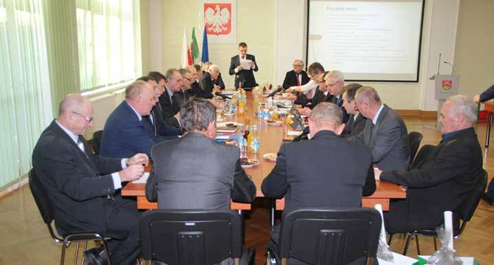 XXIII sesja Rady Gminy Limanowa W dniu 7 grudnia 2017 r. w sali konferencyjnej Urzędu Gminy Limanowa odbyła się XXIII sesja Rady Gminy Limanowa.
