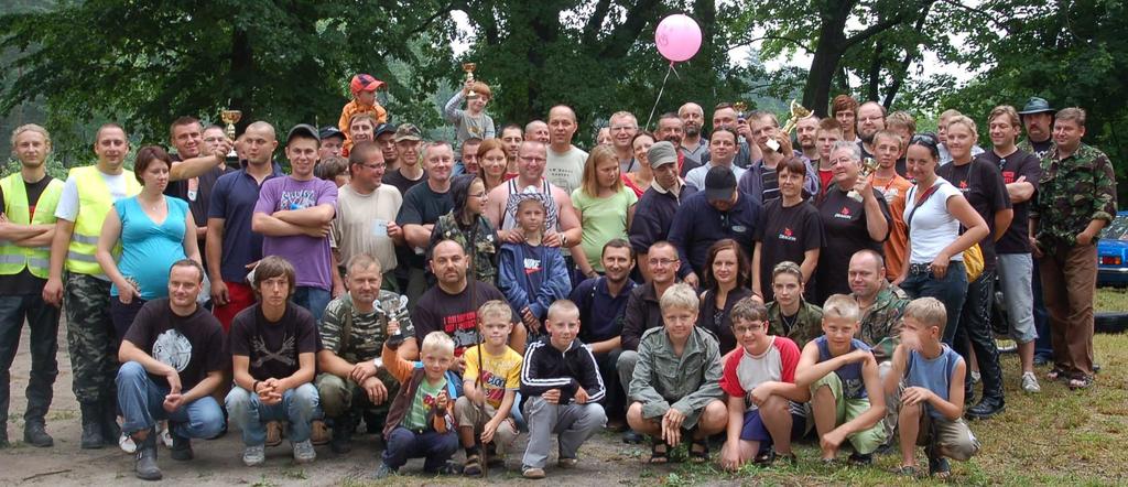 20:30-20:50 rozstrzygnięcie konkursu na najładniejszy pojazd zlotu (nagroda dla publiczności) - nagroda główna zasponsorowana przez firmę Hanseatic 21:00 - koncert zespołu Małgorzata Ostrowska Po