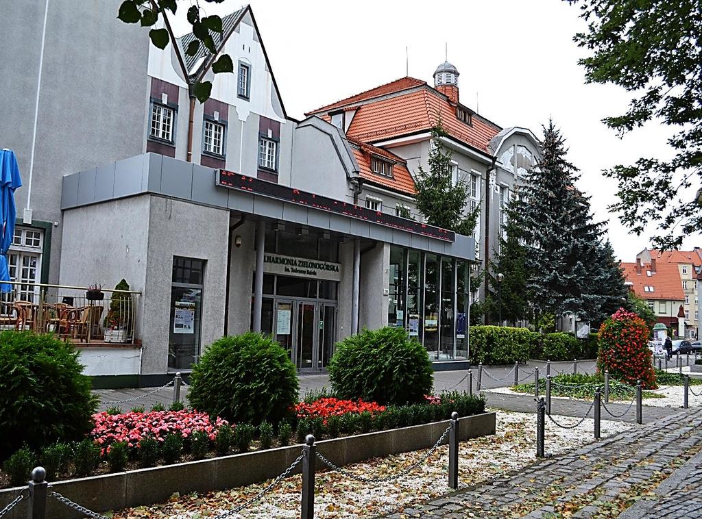 oryginalną konstrukcją łączącą tradycję