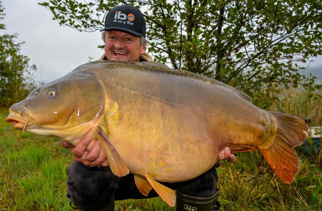 Monster s Paradise Ernst Helmhart, 25 kg Monster s Paradise Boilies oraz pasta Liquid-Powder Ernst Helmhart