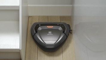 unikalna, trójkątna obudowa Trinity Shape oraz szczotka boczna PowerBrush, które gwarantują skuteczne