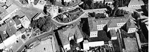 (viď obr.č.7). Obr. č. 7 Letecký záber na časť centrálnej časti Kremnice.