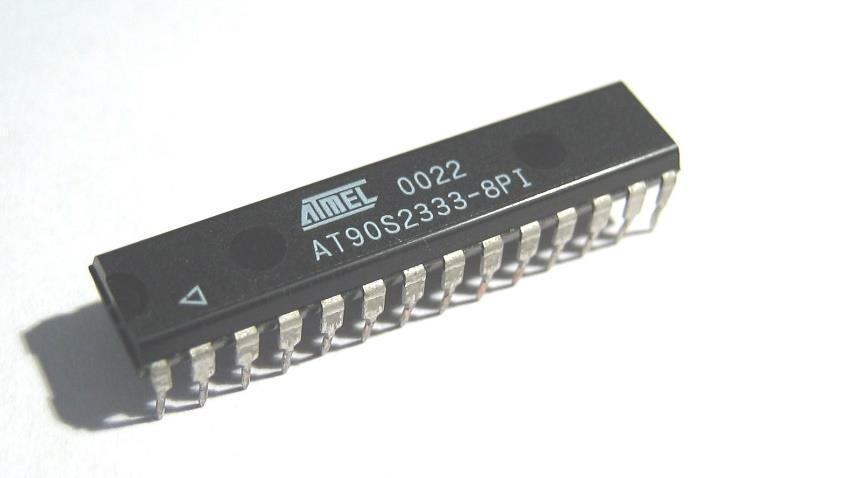 Najważniejsi producenci mikrokontrolerów Atmel- AVR, ATTiny, ATmega32 Philips- ARM