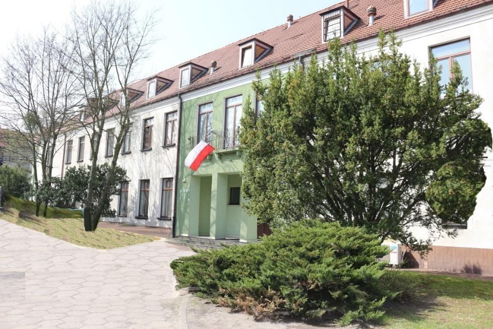 prowadzi wielokierunkową współpracę z licznymi jednostkami naukowymi na świecie;