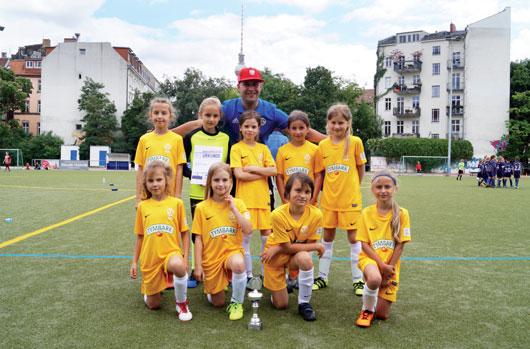 Składy naszych drużyn: U-9: Tola Dudek, Dagmara Lacek, Dominika Lacek, Weronika Mikołajczyk, Nina Murawińska, Ewa