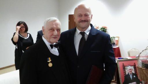 Spotkania z ciekawymi ludźmi Jubileusz Prof. Zygmunta Wiatrowskiego Jeden z najstarszych absolwentów naszej szkoły Pan Profesor dr hab.