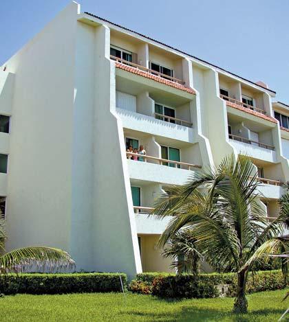 MEKSYK cancun hotele Cancun Caribe Park Royal Grand Luksusowy hotel, usytuowany bezpośrednio przy piaszczystej plaży, dwa kilometry od centrum Cancun.