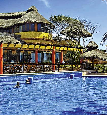 MEKSYK riwiera maya hotele Sandos Playacar Resort & Spa W pobliżu Playa del Carmen, tuż przy piaszczystej plaży; 45 minut jazdy od lotniska w Cancun.