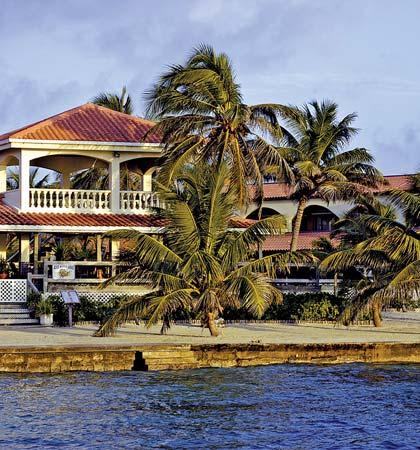 BELIZE wyspa caulker wyspa ambergris hotele Hotel Iguana Reef Inn + All inclusive Hotel zlokalizowany na Wyspie Caulker, przy prywatnej, piaszczystej plaży.