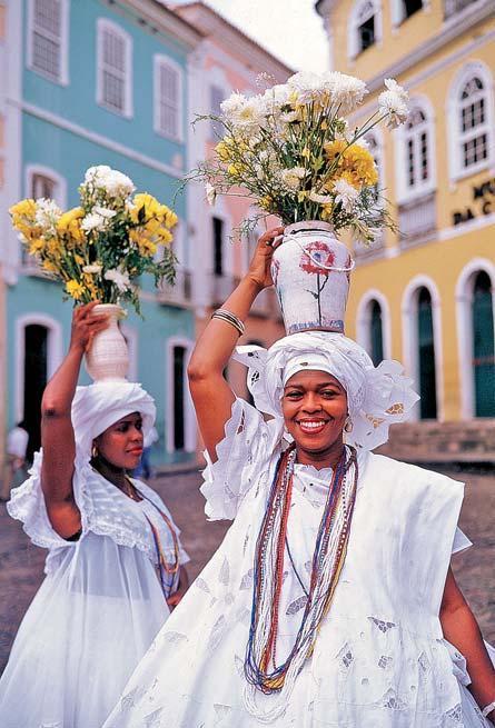 Przekonamy się jak fantastycznie położone jest Rio de Janeiro, ile zatok wcina się w ląd, ile wysepek usytuowanych jest w pobliżu wybrzeża, ile wierzchołków gór wypiętrza się ponad dzielnicami.