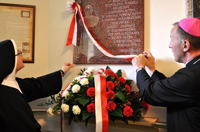 w Mińsku Mazowieckim. Prace konkursowe przekazano Stowarzyszeniu Nasz Szpital i będą zdobiły szpitalne korytarze.