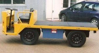 Podstawowe parametry eksploatacyjne dotychczas produkowanych wózków platformowych są następujące: masa własna wózka z baterią trakcyjną 1600 kg; dopuszczalna masa ładunku 2000 kg; prędkość maksymalna