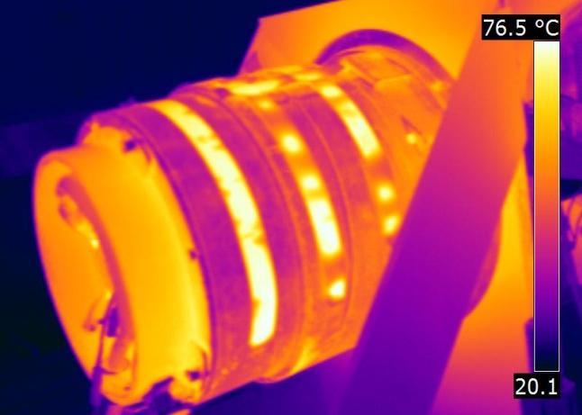Uzwojenie prototypowego silnika IPMSM jest wykonane w klasie temperaturowej F, więc maksymalna dopuszczalna temperatura uzwojenia to 155 C. Rys. 6.