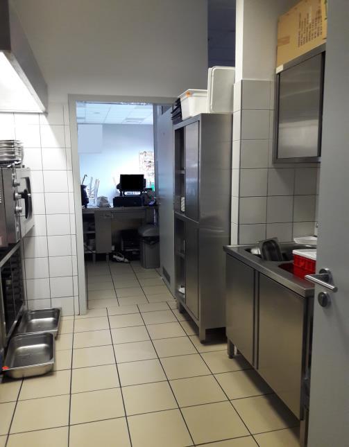 jpglizuj na mapie Lokal użytkowy o powierzchni 42,00 m 2 gastronomicznym wraz z wyposażeniem