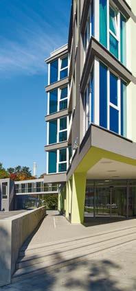 150, 200, 250, 300 cm 50 300 cm 1 (p = 5,00 kn/m²) 2 (SLW 30 z 16,7 kn/m²) 3 (SLW 60 z 33,3 kn/m²) standardowo surowo zacierana, na życzenie wygładzana XC1 XC4, XF1, XA1; inne możliwe do wykonania;