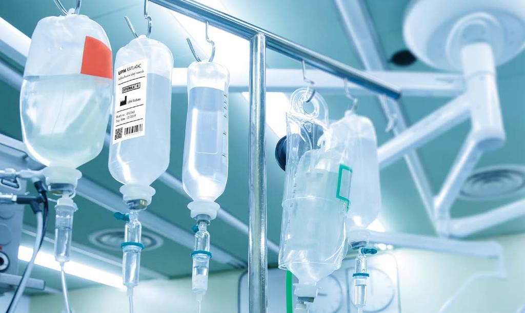 Etykietowanie butelek, worków i wieszaków do infuzji Materiały etykietowe do butelek i worków do infuzji muszą idealnie sprawdzać się na szklanych butelkach oraz pojemnikach z PP/PE.