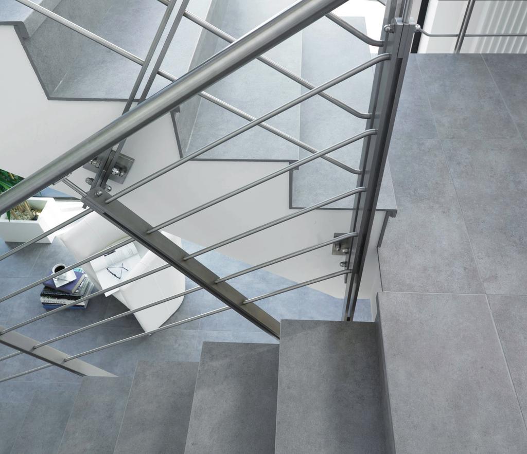 INSTRUKCJE MONTAŻU Pustka po usunięciu dystansu 3 mm Stopnica GIGALine lub stopnica z kantem Płytka Klej do płytek Beton lub żelbet Grys lub żwir układanie luzem otwarte fugi Zastosowanie: tarasy i