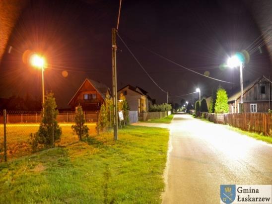 036,04zł Budowa sieci kanalizacji sanitarnej z przyłączami w m. Stary Pilczyn (2015) - 75.070,25zł Zakup działki pod budowę oczyszczalni ścieków w Dąbrowie (2015) 34.