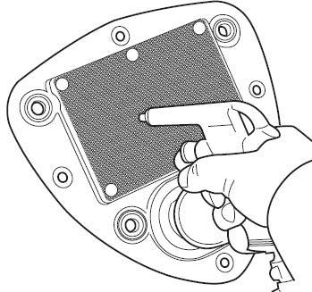 WAŻNE: Wkład filtra powietrza należy przedmuchiwać tylko od strony siatki.