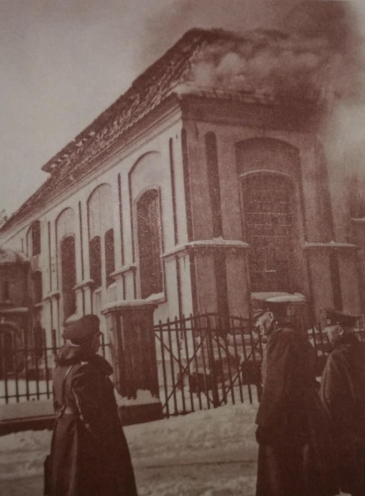 Pożar synagogi