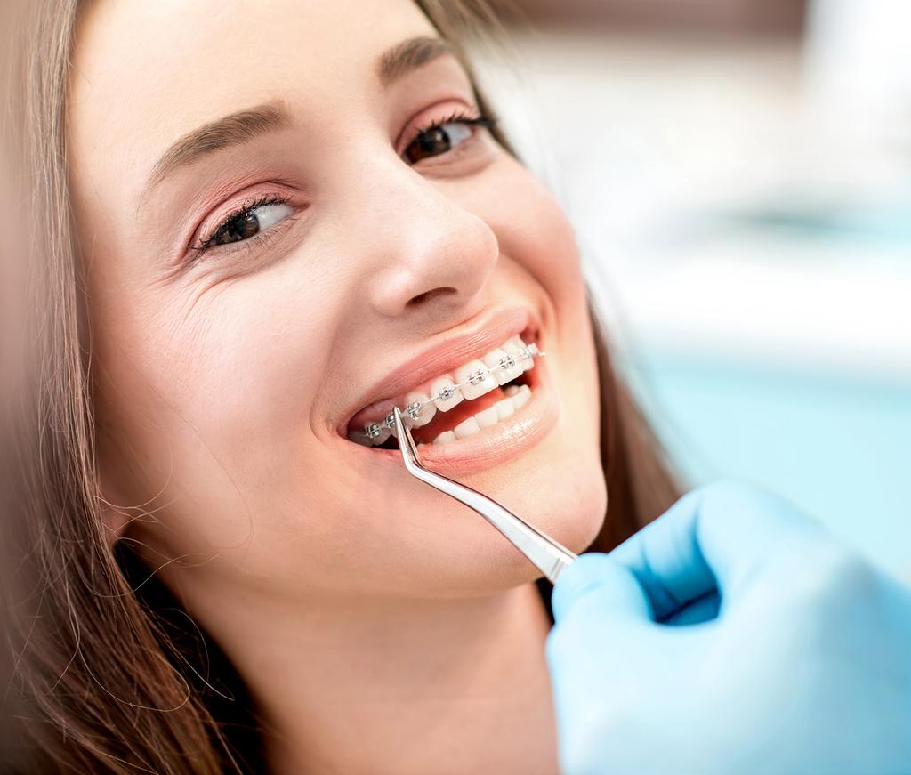 : Orthodontic-surgical Management of an Impacted Dilacerated Maxillary Central Incisor: A Clinical Case Report. Pediatr. Dent., 2004, 26 (4), 341-344. 10. Małyszko M. i wsp.
