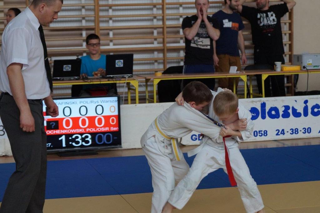 Sekcje sportowe i rekreacyjne Judo i piłka siatkowa Myśląc o rozwoju innych dyscyplin sportowych dla dzieci i młodzieży utworzyliśmy sekcję judo dla najmłodszych oraz opracowaliśmy plan szkoleniowy