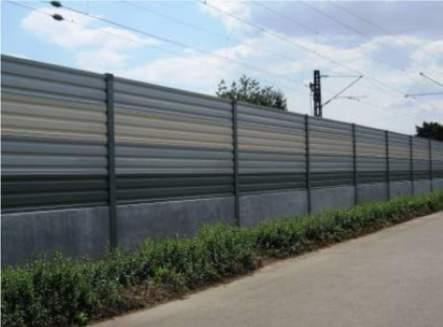 Rys. 43 Ekran przeciwhałasowy [DB Netze: Innovative Maßnahmen zum Lärm- und Erschütterungsschutz am Fahrweg, Schlussbericht, 15.