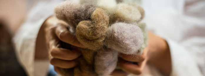 naturalnej niebarwionej 100% natural undyed wool 1 SPLIT 4 SAVANA ciemny