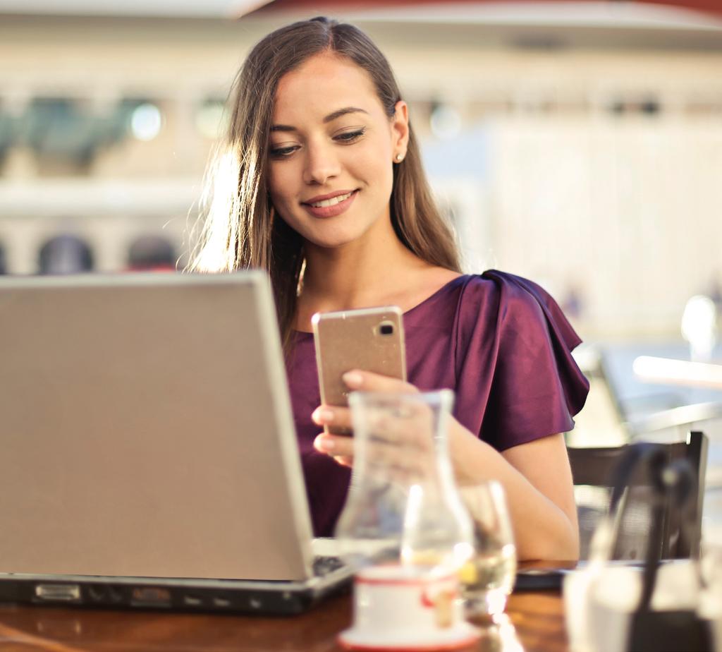 Twoja nowa bankowość internetowa Mini Firma lub Moja Firma plus Do usług Mini Firma lub Moja Firma plus przeniesiemy: Produkty (w tym lokaty, karty, kredyty) Uprawnienia użytkowników Listy
