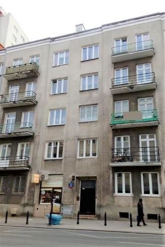pozycja nr 5 ul. Ludna 3 - pow. 28,93 m 2 Zdjęcia lokalu Przydatne adresy/telefony 1. Administracja Domów Komunalnych nr 6, ul. F.S.