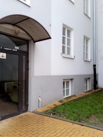 pozycja 4 - ul. Litewska 12 pow. 23,37 m 2 Zdjęcia lokalu Przydatne adresy/telefony 1. Administracja Domów Komunalnych nr 6, ul. F.S.