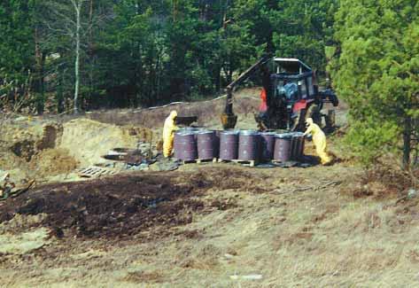 bomb ekologicznych ) finansowana by³a ze œrodków celowych Narodowego i Wojewódzkiego Funduszu Ochrony Œrodowiska i Gospodarki Wodnej, przy udziale funduszy powiatowych.