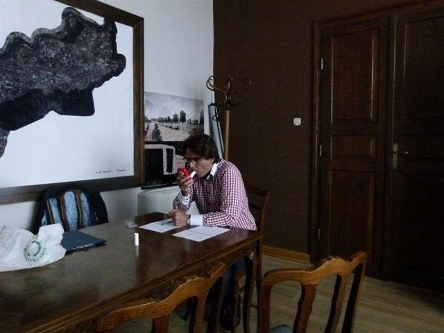 Uzależnień i Współuzależnienia w Szpitalu Wojewódzkim św. Łukasza w Tarnowie wygłosił prelekcję. Uczniowie prezentowali wiersze konkursowe, emitowano film pt. "Nikotyna legalny narkotyk".