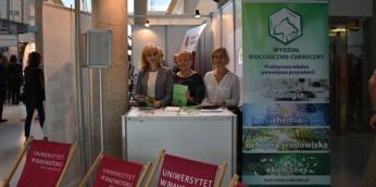 W dniach 22-24 sierpnia w kampusie uczniowie klasy patronackiej IV Liceum Ogólnokształcącego w Białymstoku uczestniczyli w 10-godzinnych zajęciach z chemii przeprowadzonych przez dr.