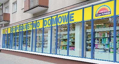 Ci ludzie, których wtedy spotka³em w pe³nej dynamice dzisiaj ju odchodz¹. Weso³a zawsze by- ³a takim osiedlem podwarszawskim, z tak¹ specyfik¹ ycia w Warszawie, a sypialni tutaj.