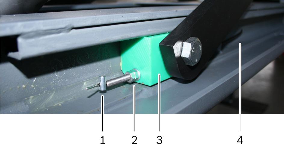 pl 182 VLH 4x45 Montaż 3.10 Instalacja hydrauliczna 3.10.1 Uruchamianie instalacji hydraulicznej Fabryczna próba działania została przeprowadzona z użyciem biooleju hydraulicznego.