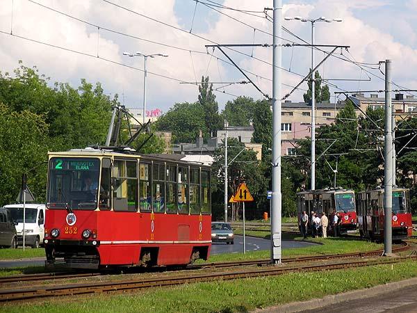 FotoreportaŜ #252 z połamanym pantografem na