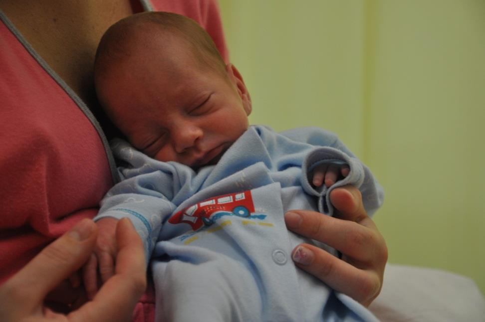 W Polsce nie wypracowano dotąd zasad prowadzenia opieki po wypisowej przez lekarza rodzinnego lub pediatrę, nad noworodkiem