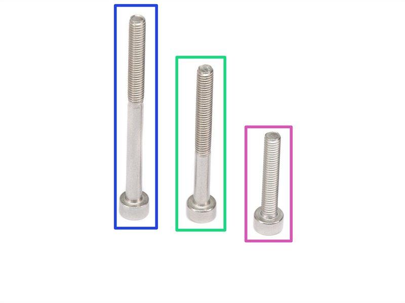 Step 32 Montaż ekstrudera Dla następnego kroku przygotuj: Śruba M3x40 (1x) Śruba M3x30 (1x) Śruba M3x18 (1x) Umieść ekstruder obok wózka osi X i