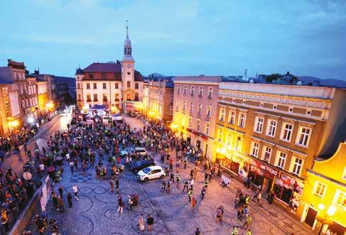 ) 08:05:22 Najlepszy czas na poprzedniej trasie 100 km (Rusłan Kandyba, 2008 r.