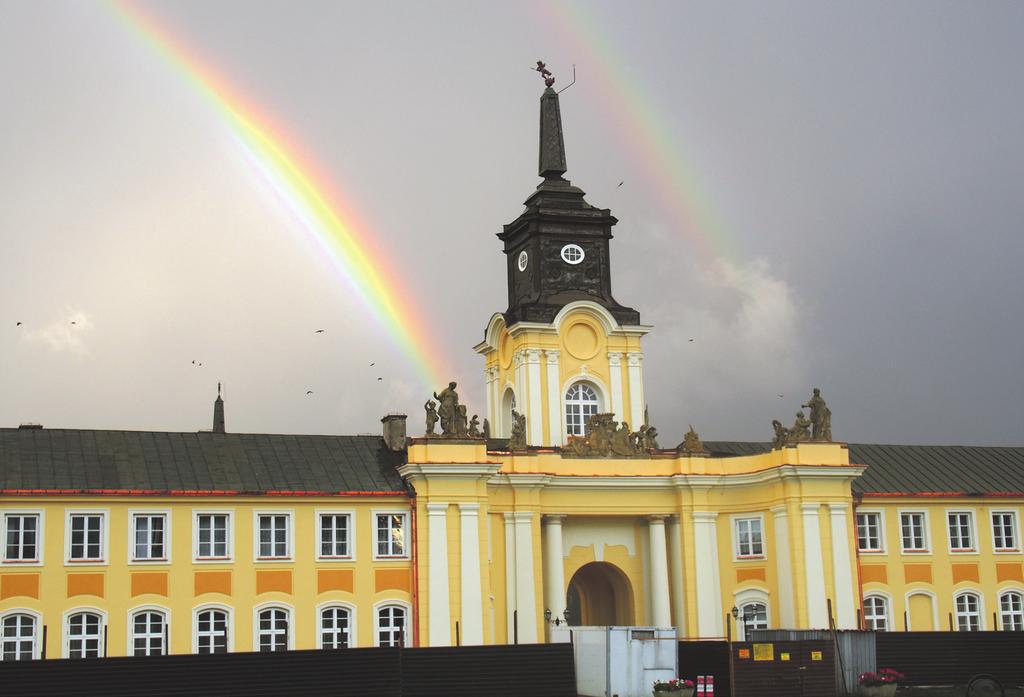 wydarzenia 7 UDAŁO SIĘ ZAŁATWIĆ SPRAWY OD WIELU LAT UTRUDNIAJĄCE ROZWÓJ MIASTA Co uważa Pan za swój największy sukces? Udało się pomyślnie załatwić sprawy od dziesięcioleci utrudniające rozwój miasta.