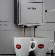 CafeRomatica 842 System wstępnego parzenia System AROMATICA System Aroma Balance Wybór mocy kawy Jednoczesne przygotowanie 2 filiżanek kawy GWARANCJA 2 LATA 4100 PLN (3 profile) (5-stopniowy) Zmiana