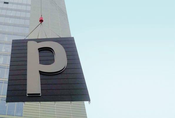 L T R UPM MODENA: OD POMYSŁU DO GOTOWEGO PRODUKTU Matteo Gualdi to dyrektor handlowy Upm, spółki z miasta Modena, obecnej od ponad siedemdziesięciu lat w sektorze visual communcation i neonów