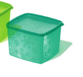 DLA GOSPODYŃ PARTY DLA GOSPODYŃ PARTY Iglo 800 ml Mrożenie Przechowywanie Ułatwi szybkie mrożenie i wyjmowanie zamrożonych produktów Lekko zwężany ku dołowi pojemnik zapewnia cyrkulację zimnego