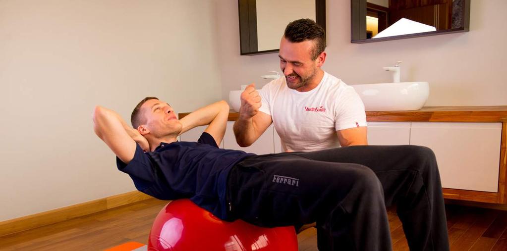 KRYSTIAN PRZYBYSZ terapeuta Studia Sante Uzdrowiska Miejskiego Doświadczony fizjoterapeuta, specjalizujący się w rehabilitacji urazów kręgosłupa.
