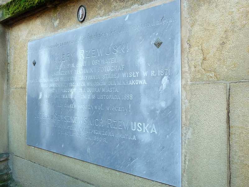 Tablica nagrobna Walerego Rzewuskiego, znanego