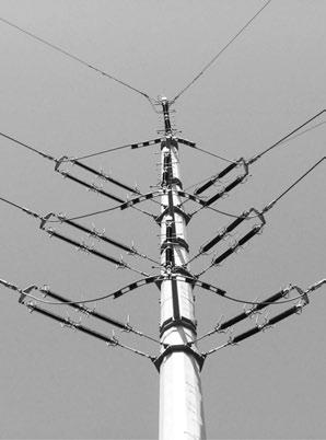 POLSKIE SIECI ELEKTROENERGETYCZNE SA Nr 1 2/2006 (56 57) INWESTYCJE SIECIOWE KAMIL CHUDZIŃSKI PSE-Operator SA SŁUPY RUROWE W LINIACH NAPOWIETRZNYCH NAJWYŻSZYCH NAPIĘĆ 1) Rosnące wymagania,