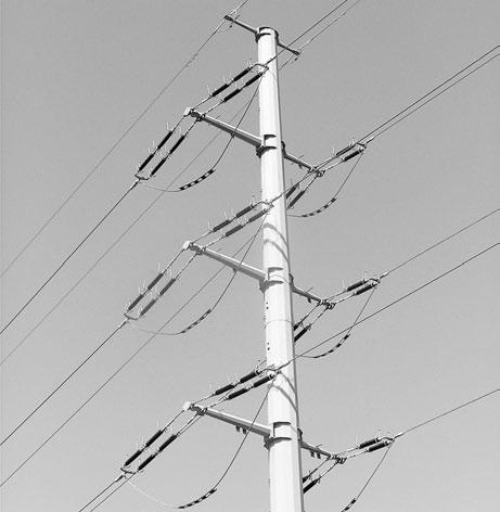 Rys. 7. Głowica słupa odporowego dwutorowej linii 220 kv ZALETY LINII NN NA SŁUPACH RUROWYCH Estetyczna, kompaktowa budowa ogranicza wizualną ingerencję linii elektroenergetycznej w krajobraz.