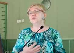 .. Z okazji przejścia na emeryturę Krystynie Kobielak pielęgniarce Oddziału Chirurgicznego Ogólnego podziękowania za wieloletnią współpracę